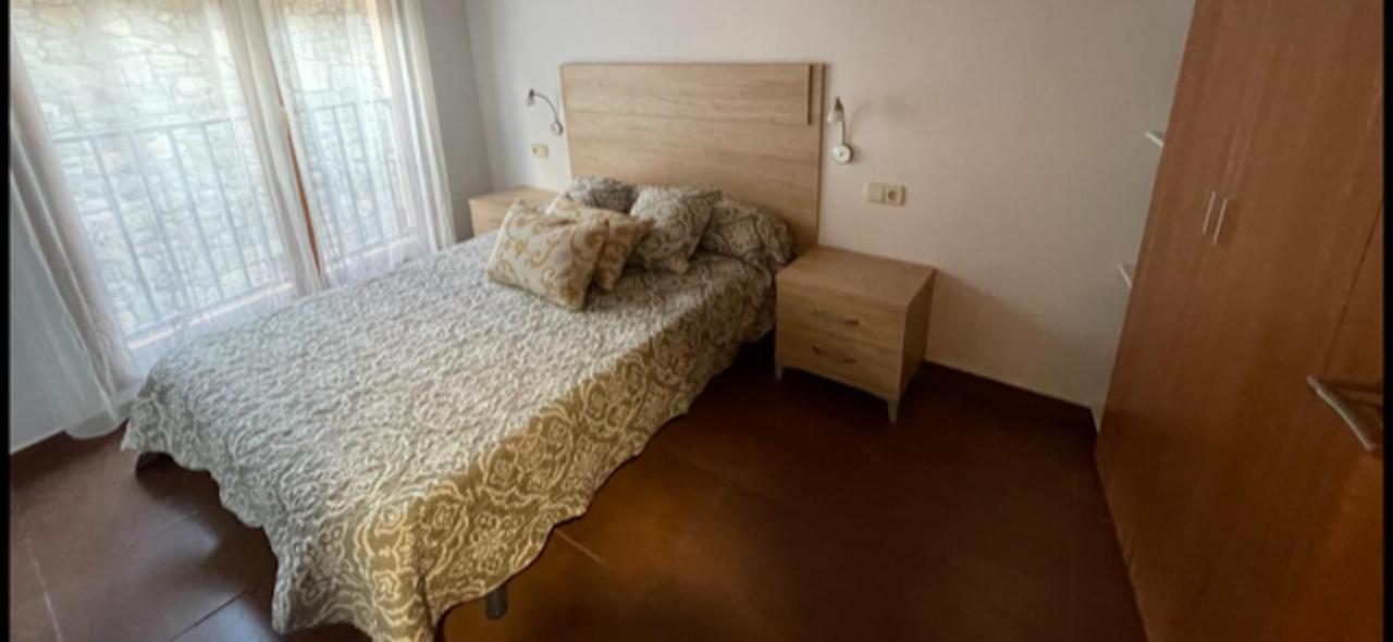 Villa Cal Ginés à Llimiana Extérieur photo